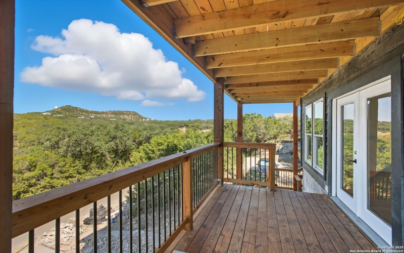 312 Skyline, Canyon Lake, TX 78133, 3 Bedrooms Bedrooms, ,2 BathroomsBathrooms,Residential,For Sale,312 Skyline,0,1923676