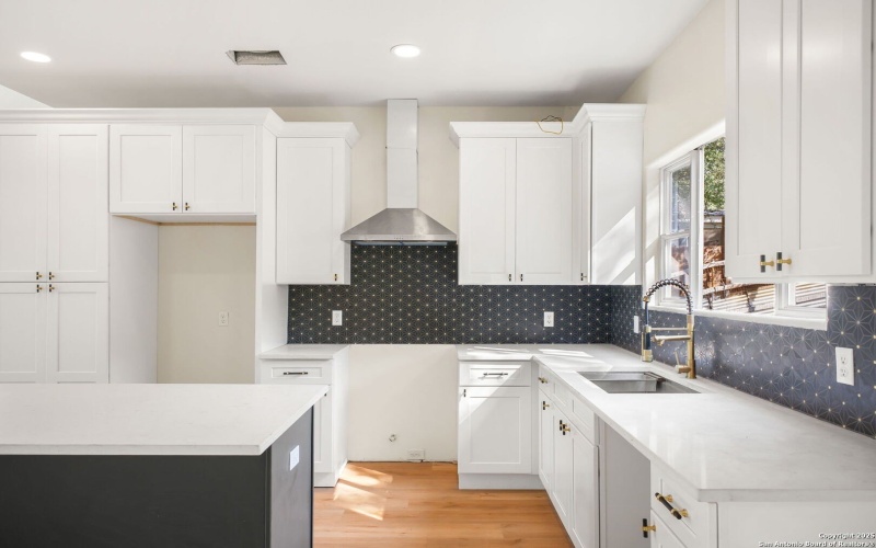 312 Skyline, Canyon Lake, TX 78133, 3 Bedrooms Bedrooms, ,2 BathroomsBathrooms,Residential,For Sale,312 Skyline,0,1923676