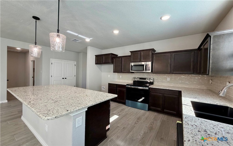 2566 Settlers Oak Drive, Belton, TX 76513, 4 Bedrooms Bedrooms, ,3 BathroomsBathrooms,Residential,For Sale,2566 Settlers Oak Drive,0,597621