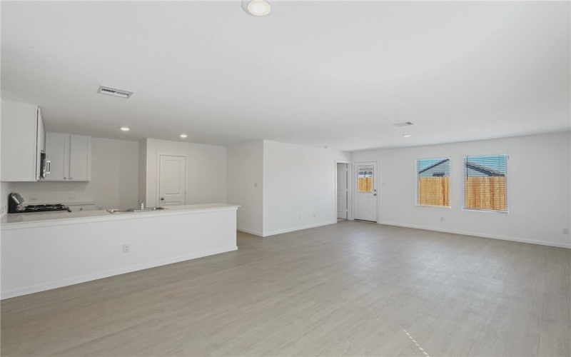 13262 Silverado Drive, Corpus Christi, TX 78380, 4 Habitaciones Habitaciones , ,2 BañosBaños,Residential,En Venta,13262 Silverado Drive,0,467011