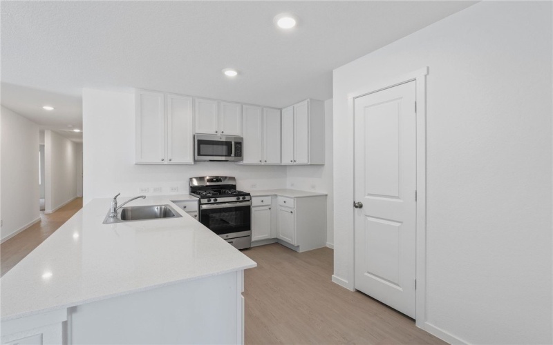 13262 Silverado Drive, Corpus Christi, TX 78380, 4 Habitaciones Habitaciones , ,2 BañosBaños,Residential,En Venta,13262 Silverado Drive,0,467011