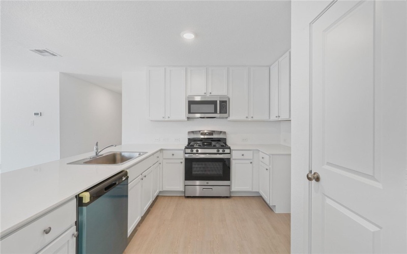 13262 Silverado Drive, Corpus Christi, TX 78380, 4 Habitaciones Habitaciones , ,2 BañosBaños,Residential,En Venta,13262 Silverado Drive,0,467011