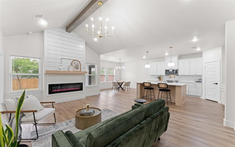 2104 Danner Street, Fort Worth, TX 76105, 4 Habitaciones Habitaciones , ,2 BañosBaños,Residential,En Venta,2104 Danner Street,0,20941377