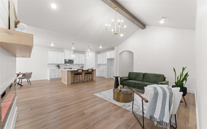 2104 Danner Street, Fort Worth, TX 76105, 4 Habitaciones Habitaciones , ,2 BañosBaños,Residential,En Venta,2104 Danner Street,0,20941377