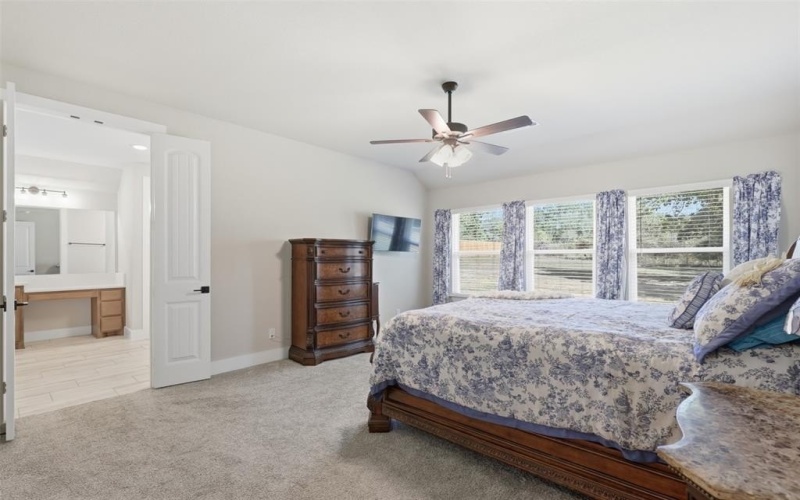 2021 Crystal Palace Boulevard, Alvarado, TX 76009, 4 Habitaciones Habitaciones , ,2 BañosBaños,Residential,En Venta,2021 Crystal Palace Boulevard,0,21098914