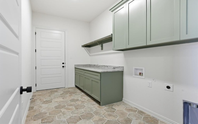 2000 Cypress Court, Weatherford, TX 76085, 4 Bedrooms Bedrooms, ,3 BathroomsBathrooms,Residential,For Sale,2000 Cypress Court,0,21101403