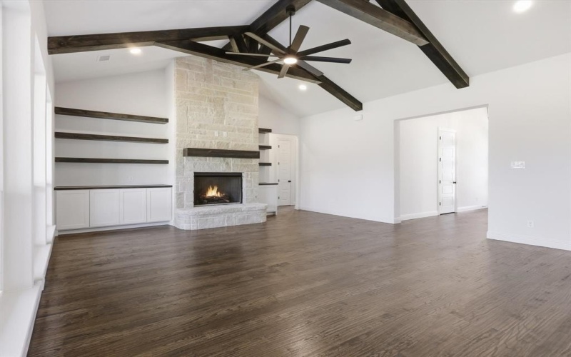 2000 Cypress Court, Weatherford, TX 76085, 4 Bedrooms Bedrooms, ,3 BathroomsBathrooms,Residential,For Sale,2000 Cypress Court,0,21101403