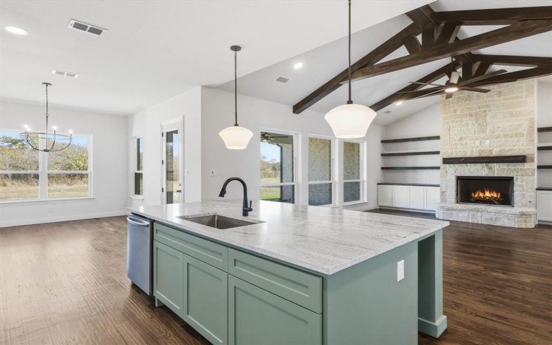 2000 Cypress Court, Weatherford, TX 76085, 4 Bedrooms Bedrooms, ,3 BathroomsBathrooms,Residential,For Sale,2000 Cypress Court,0,21101403