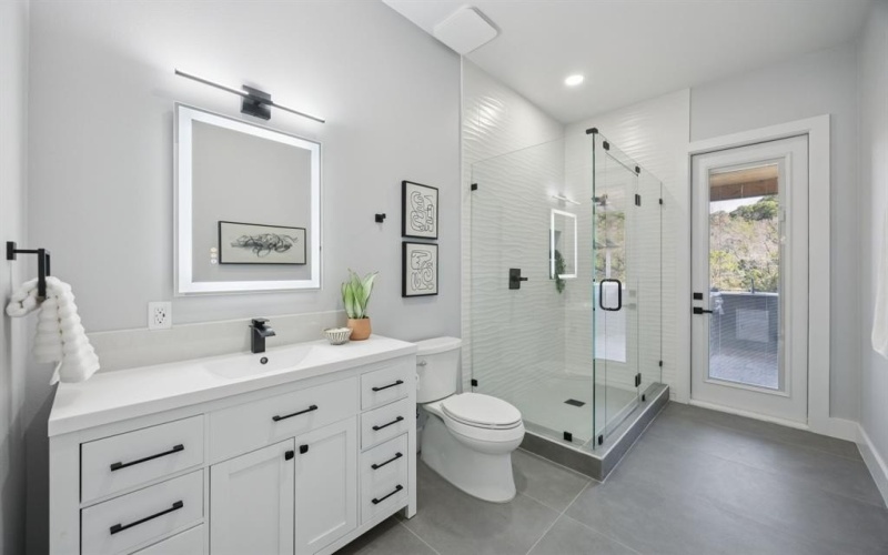 2415 Valley View Drive, Cedar Hill, TX 75104, 4 Habitaciones Habitaciones , ,5 BañosBaños,Residential,En Venta,2415 Valley View Drive,0,21103905