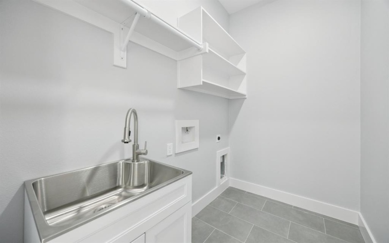 2415 Valley View Drive, Cedar Hill, TX 75104, 4 Habitaciones Habitaciones , ,5 BañosBaños,Residential,En Venta,2415 Valley View Drive,0,21103905