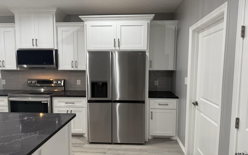 377 CR 4215, Jacksonville, TX 75766, 3 Bedrooms Bedrooms, ,2 BathroomsBathrooms,Residential,For Sale,377 CR 4215,25006073