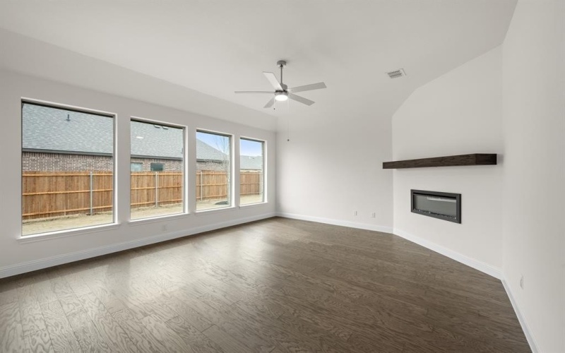 1813 Golden Meadow Court, Cleburne, TX 76033, 3 Bedrooms Bedrooms, ,2 BathroomsBathrooms,Residential,For Sale,1813 Golden Meadow Court,0,21115626