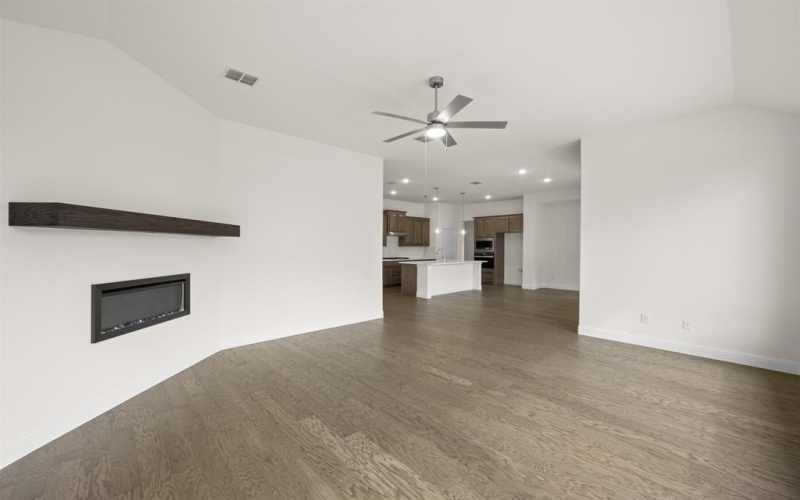 1813 Golden Meadow Court, Cleburne, TX 76033, 3 Bedrooms Bedrooms, ,2 BathroomsBathrooms,Residential,For Sale,1813 Golden Meadow Court,0,21115626