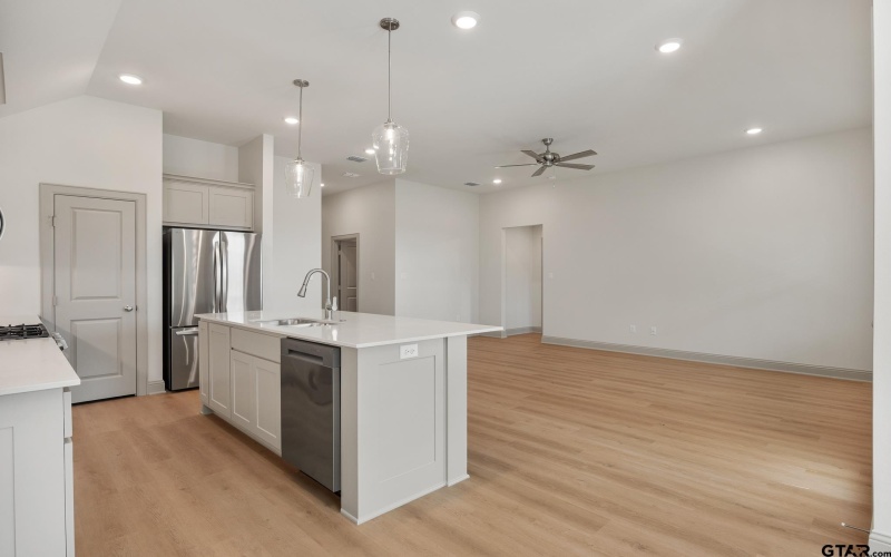 2245 Dogwood Park Blvd, Tyler, TX 75707, 3 Habitaciones Habitaciones , ,2 BañosBaños,Residential,En Venta,2245 Dogwood Park Blvd,0,25006116