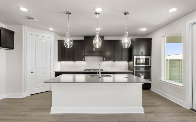 11740 Edgewood Drive, Justin, TX 76247, 3 Habitaciones Habitaciones , ,2 BañosBaños,Residential,En Venta,11740 Edgewood Drive,0,21115811