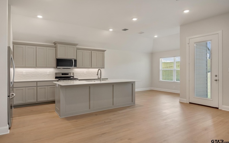 2249 Dogwood Park Blvd, Tyler, TX 75707, 3 Habitaciones Habitaciones , ,2 BañosBaños,Residential,En Venta,2249 Dogwood Park Blvd,0,25006117