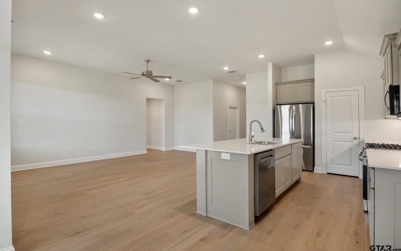2249 Dogwood Park Blvd, Tyler, TX 75707, 3 Habitaciones Habitaciones , ,2 BañosBaños,Residential,En Venta,2249 Dogwood Park Blvd,0,25006117