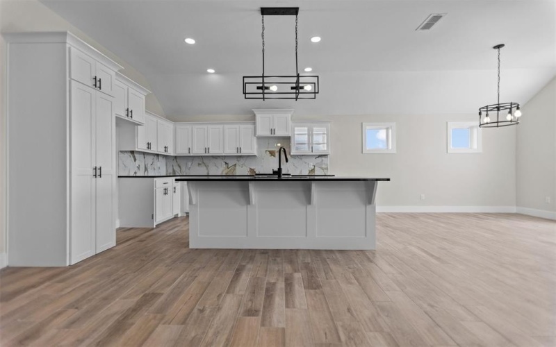 16413 Clearview Drive, Lindale, TX 75771, 4 Bedrooms Bedrooms, ,2 BathroomsBathrooms,Residential,For Sale,16413 Clearview Drive,0,21115863