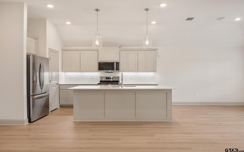 2253 Dogwood Park Blvd, Tyler, TX 75707, 3 Bedrooms Bedrooms, ,2 BathroomsBathrooms,Residential,For Sale,2253 Dogwood Park Blvd,0,25006118