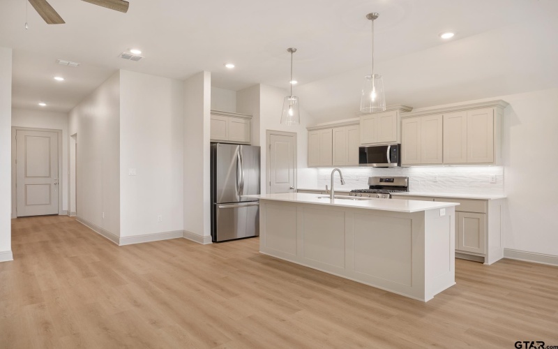 2253 Dogwood Park Blvd, Tyler, TX 75707, 3 Bedrooms Bedrooms, ,2 BathroomsBathrooms,Residential,For Sale,2253 Dogwood Park Blvd,0,25006118