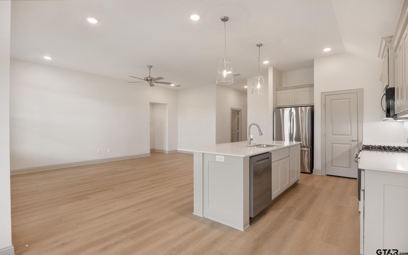 2253 Dogwood Park Blvd, Tyler, TX 75707, 3 Bedrooms Bedrooms, ,2 BathroomsBathrooms,Residential,For Sale,2253 Dogwood Park Blvd,0,25006118