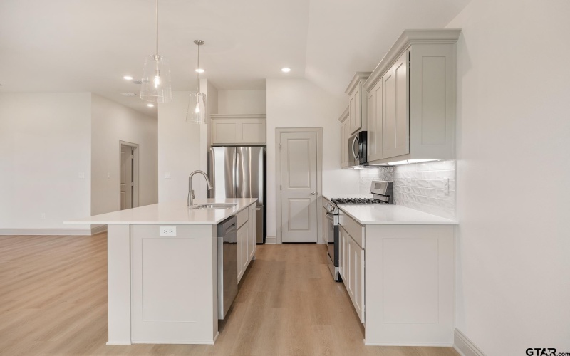 2253 Dogwood Park Blvd, Tyler, TX 75707, 3 Bedrooms Bedrooms, ,2 BathroomsBathrooms,Residential,For Sale,2253 Dogwood Park Blvd,0,25006118