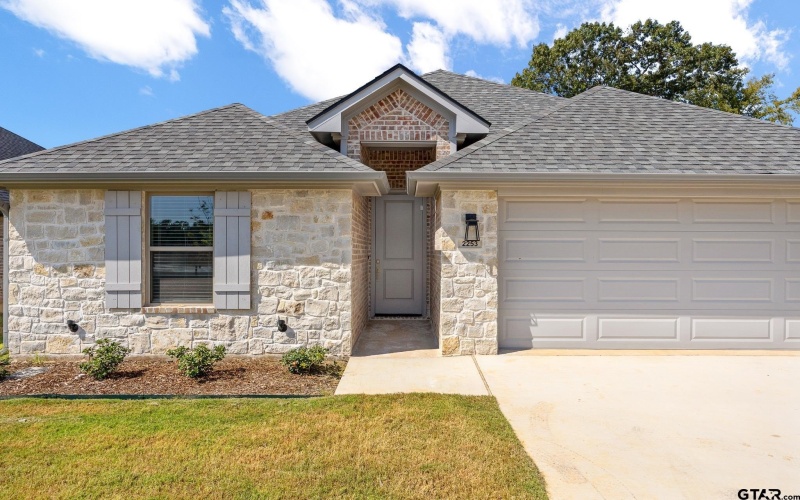 2253 Dogwood Park Blvd, Tyler, TX 75707, 3 Bedrooms Bedrooms, ,2 BathroomsBathrooms,Residential,For Sale,2253 Dogwood Park Blvd,0,25006118