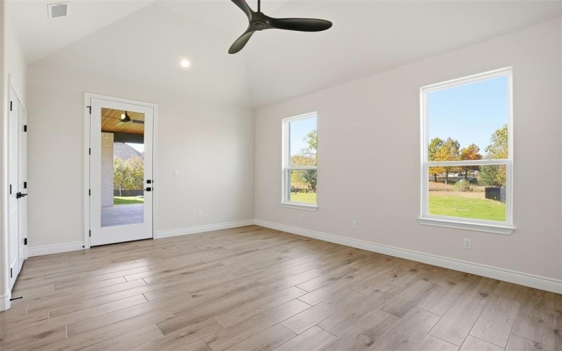 9619 Bellechase Road, Granbury, TX 76049, 4 Bedrooms Bedrooms, ,3 BathroomsBathrooms,Residential,For Sale,9619 Bellechase Road,0,21105008