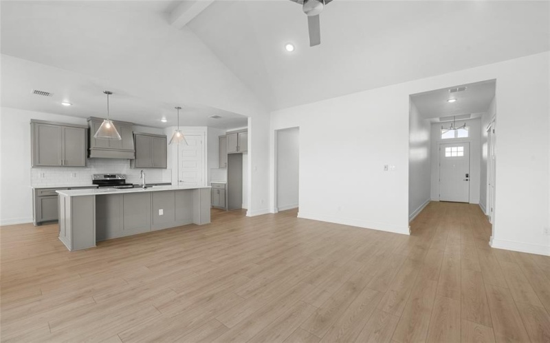 305 Boots Court, Lorena, TX 76655, 4 Bedrooms Bedrooms, ,3 BathroomsBathrooms,Residential,For Sale,305 Boots Court,0,21107528