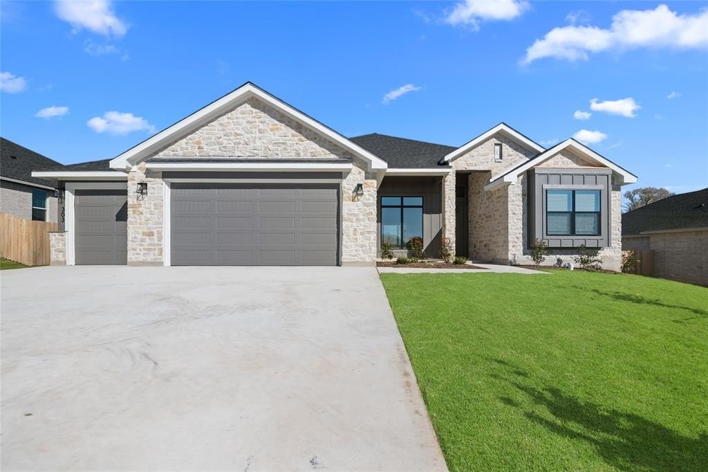 303 Boots Court, Lorena, TX 76655, 4 Bedrooms Bedrooms, ,3 BathroomsBathrooms,Residential,For Sale,303 Boots Court,0,21107540