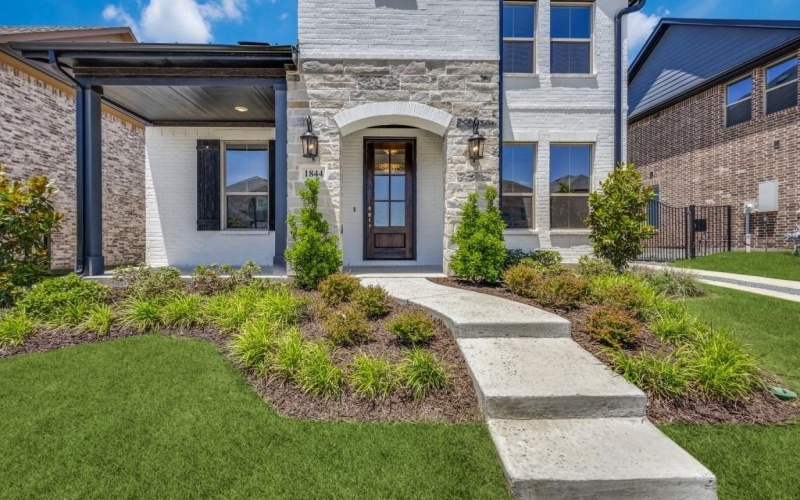 1844 Rosedale Avenue, Van Alstyne, TX 75495, 4 Bedrooms Bedrooms, ,3 BathroomsBathrooms,Residential,For Sale,1844 Rosedale Avenue,0,21115191