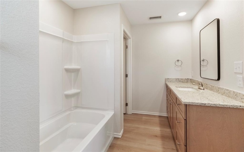 811 Bella Boulevard, Coleman, TX 76834, 3 Bedrooms Bedrooms, ,2 BathroomsBathrooms,Residential,For Sale,811 Bella Boulevard,0,21115300