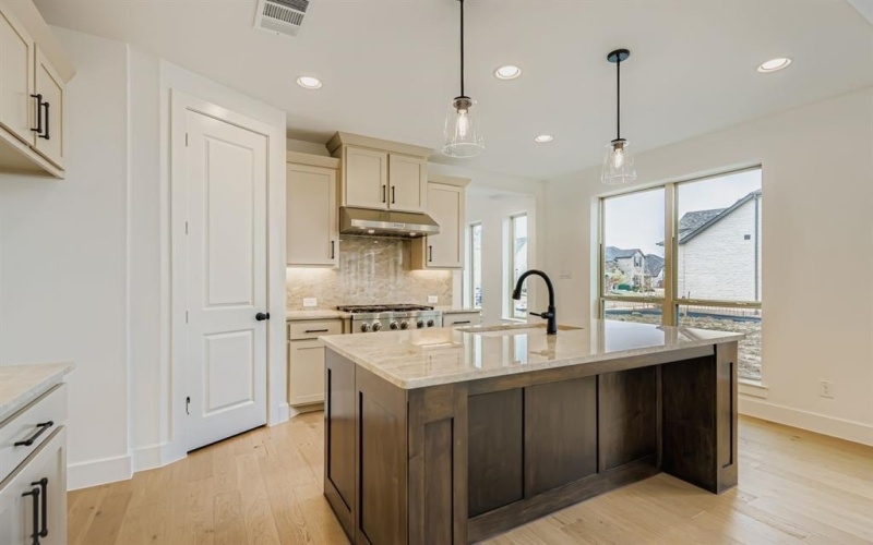 3921 Wild Tulip Drive, Celina, TX 75078, 4 Habitaciones Habitaciones , ,3 BañosBaños,Residential,En Venta,3921 Wild Tulip Drive,0,21115322