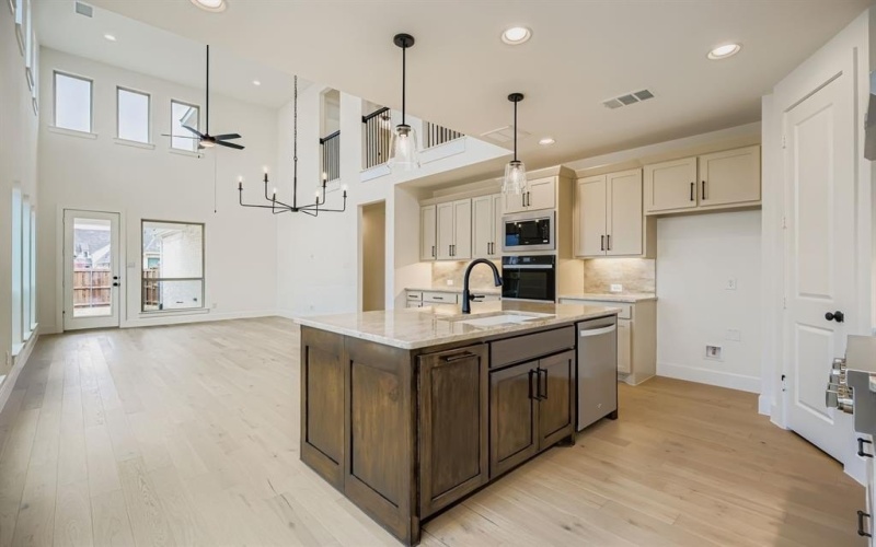 3921 Wild Tulip Drive, Celina, TX 75078, 4 Habitaciones Habitaciones , ,3 BañosBaños,Residential,En Venta,3921 Wild Tulip Drive,0,21115322