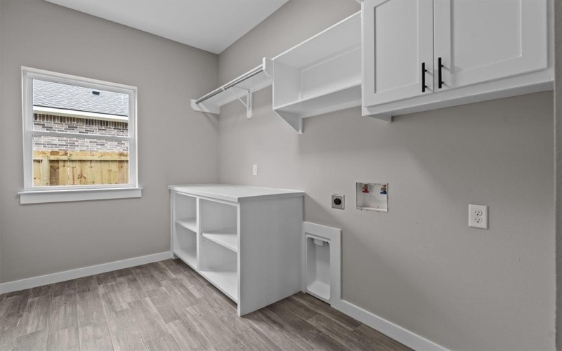 16410 Crossing Circle, Lindale, TX 75771, 4 Bedrooms Bedrooms, ,2 BathroomsBathrooms,Residential,For Sale,16410 Crossing Circle,0,21115358