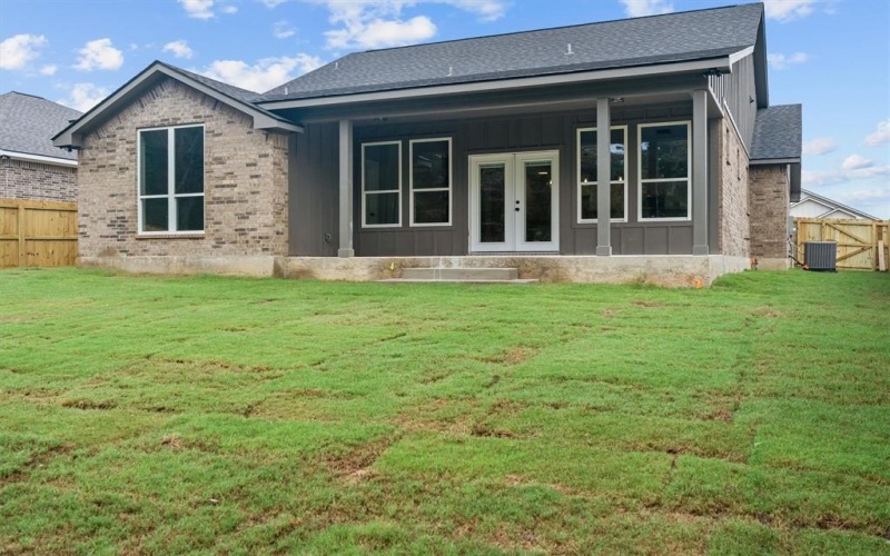 16410 Crossing Circle, Lindale, TX 75771, 4 Bedrooms Bedrooms, ,2 BathroomsBathrooms,Residential,For Sale,16410 Crossing Circle,0,21115358