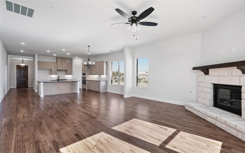 613 Brazos Drive, Van Alstyne, TX 75495, 4 Bedrooms Bedrooms, ,3 BathroomsBathrooms,Residential,For Sale,613 Brazos Drive,0,21115366