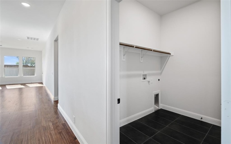 613 Brazos Drive, Van Alstyne, TX 75495, 4 Bedrooms Bedrooms, ,3 BathroomsBathrooms,Residential,For Sale,613 Brazos Drive,0,21115366