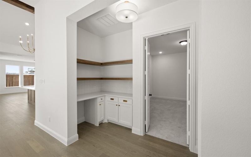 4728 Hawthorn Hills Lane, Arlington, TX 76005, 3 Bedrooms Bedrooms, ,3 BathroomsBathrooms,Residential,For Sale,4728 Hawthorn Hills Lane,0,21115914