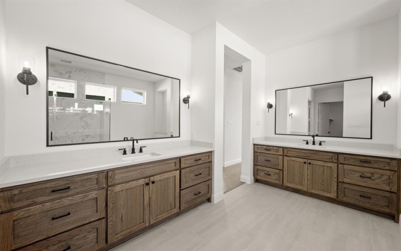 4728 Hawthorn Hills Lane, Arlington, TX 76005, 3 Bedrooms Bedrooms, ,3 BathroomsBathrooms,Residential,For Sale,4728 Hawthorn Hills Lane,0,21115914