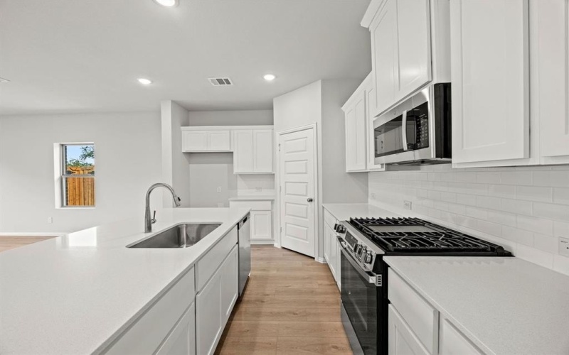 3204 Kingdom Drive, Denton, TX 76208, 4 Bedrooms Bedrooms, ,2 BathroomsBathrooms,Residential,For Sale,3204 Kingdom Drive,0,21115919