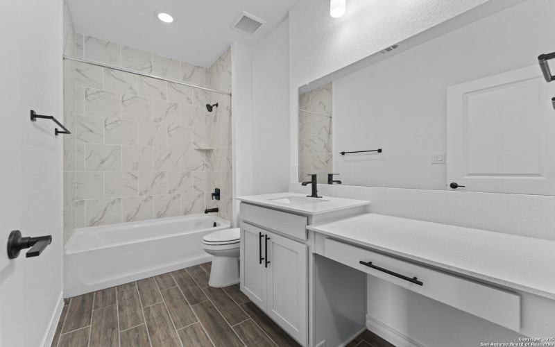 4007 Paddock Trl, Seguin, TX 78155, 3 Bedrooms Bedrooms, ,2 BathroomsBathrooms,Residential,For Sale,4007 Paddock Trl,0,1923762