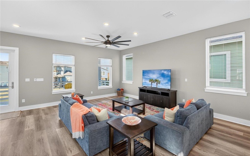 162 La Concha Boulevard unit: 31 #31, Port Aransas, TX 78373, 4 Bedrooms Bedrooms, ,3 BathroomsBathrooms,Residential,For Sale,162 La Concha Boulevard unit: 31,0,467547