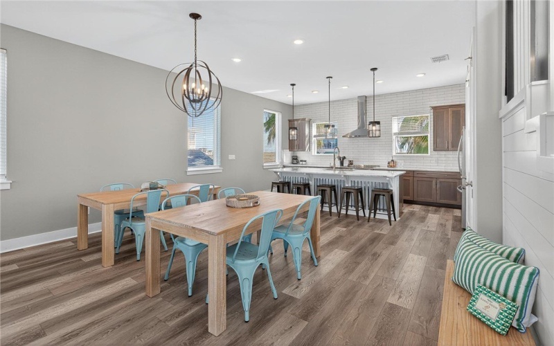 162 La Concha Boulevard unit: 31 #31, Port Aransas, TX 78373, 4 Bedrooms Bedrooms, ,3 BathroomsBathrooms,Residential,For Sale,162 La Concha Boulevard unit: 31,0,467547