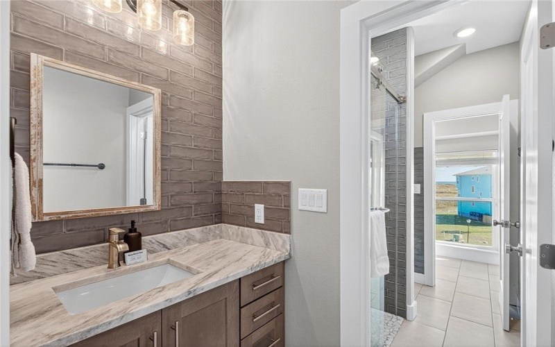 162 La Concha Boulevard unit: 31 #31, Port Aransas, TX 78373, 4 Bedrooms Bedrooms, ,3 BathroomsBathrooms,Residential,For Sale,162 La Concha Boulevard unit: 31,0,467547