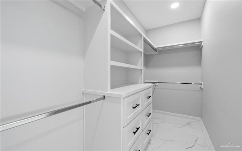 910 E 39th Street, San Juan, TX 78589, 3 Habitaciones Habitaciones , ,2 BañosBaños,Residential,En Venta,910 E 39th Street,0,487355