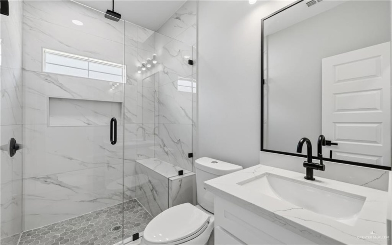 910 E 39th Street, San Juan, TX 78589, 3 Habitaciones Habitaciones , ,2 BañosBaños,Residential,En Venta,910 E 39th Street,0,487355