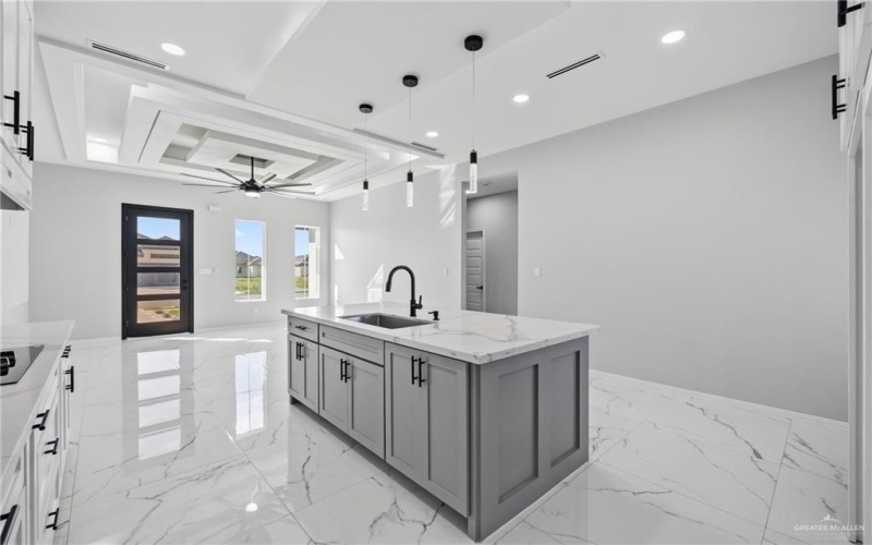 910 E 39th Street, San Juan, TX 78589, 3 Habitaciones Habitaciones , ,2 BañosBaños,Residential,En Venta,910 E 39th Street,0,487355