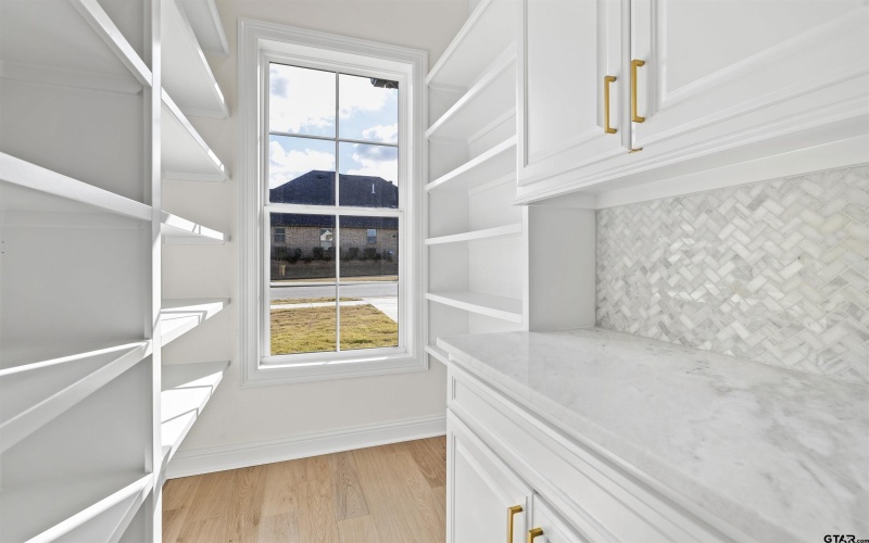 2945 Salado Creek Dr., Tyler, TX 75703, 3 Bedrooms Bedrooms, ,2 BathroomsBathrooms,Residential,For Sale,2945 Salado Creek Dr.,0,25016867