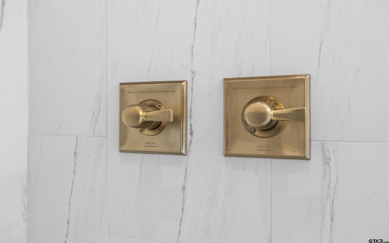 2945 Salado Creek Dr., Tyler, TX 75703, 3 Bedrooms Bedrooms, ,2 BathroomsBathrooms,Residential,For Sale,2945 Salado Creek Dr.,0,25016867